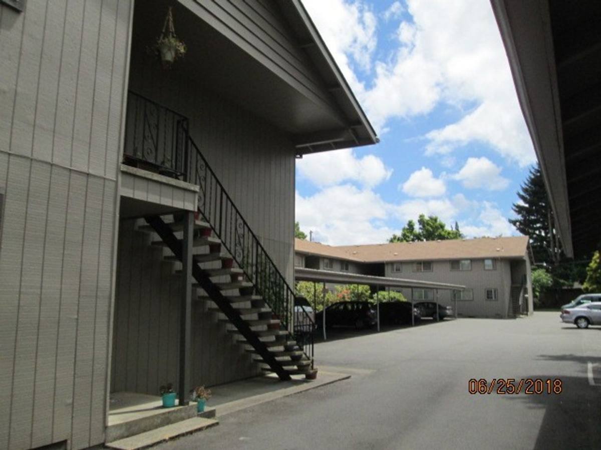 Apartment for rent at 2365 Cal Young Rd, Eugene, OR 97401