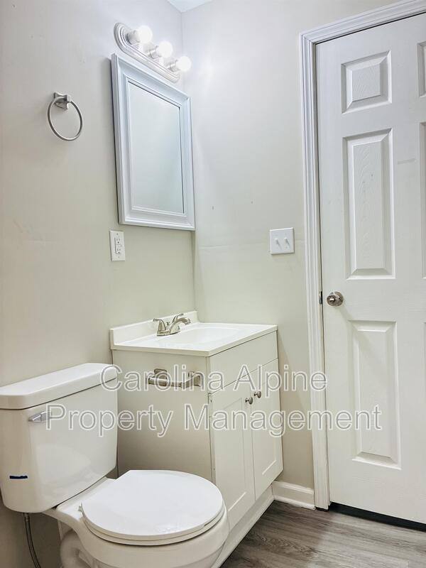 Apartment for rent at 819 Buffalo St #B, Shelby, NC 28150