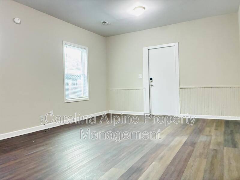 Apartment for rent at 819 Buffalo St #B, Shelby, NC 28150