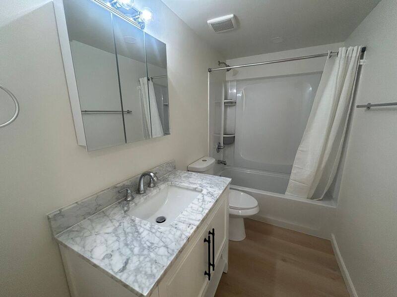 Apartment for rent at 346 N Louise St #11, Glendale, CA 91206