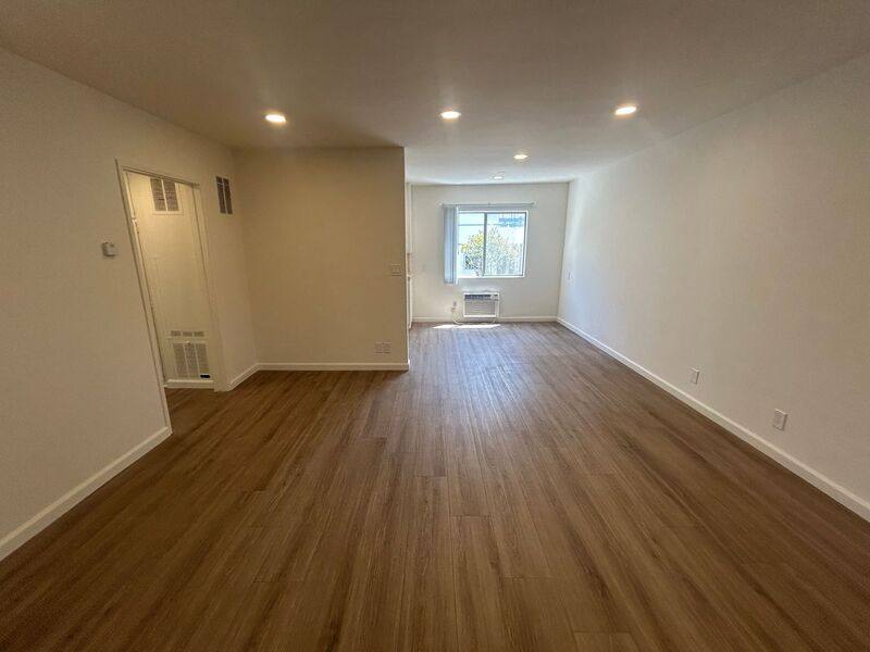 Apartment for rent at 346 N Louise St #11, Glendale, CA 91206