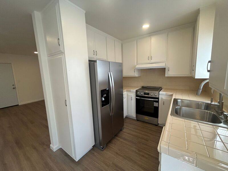 Apartment for rent at 346 N Louise St #11, Glendale, CA 91206