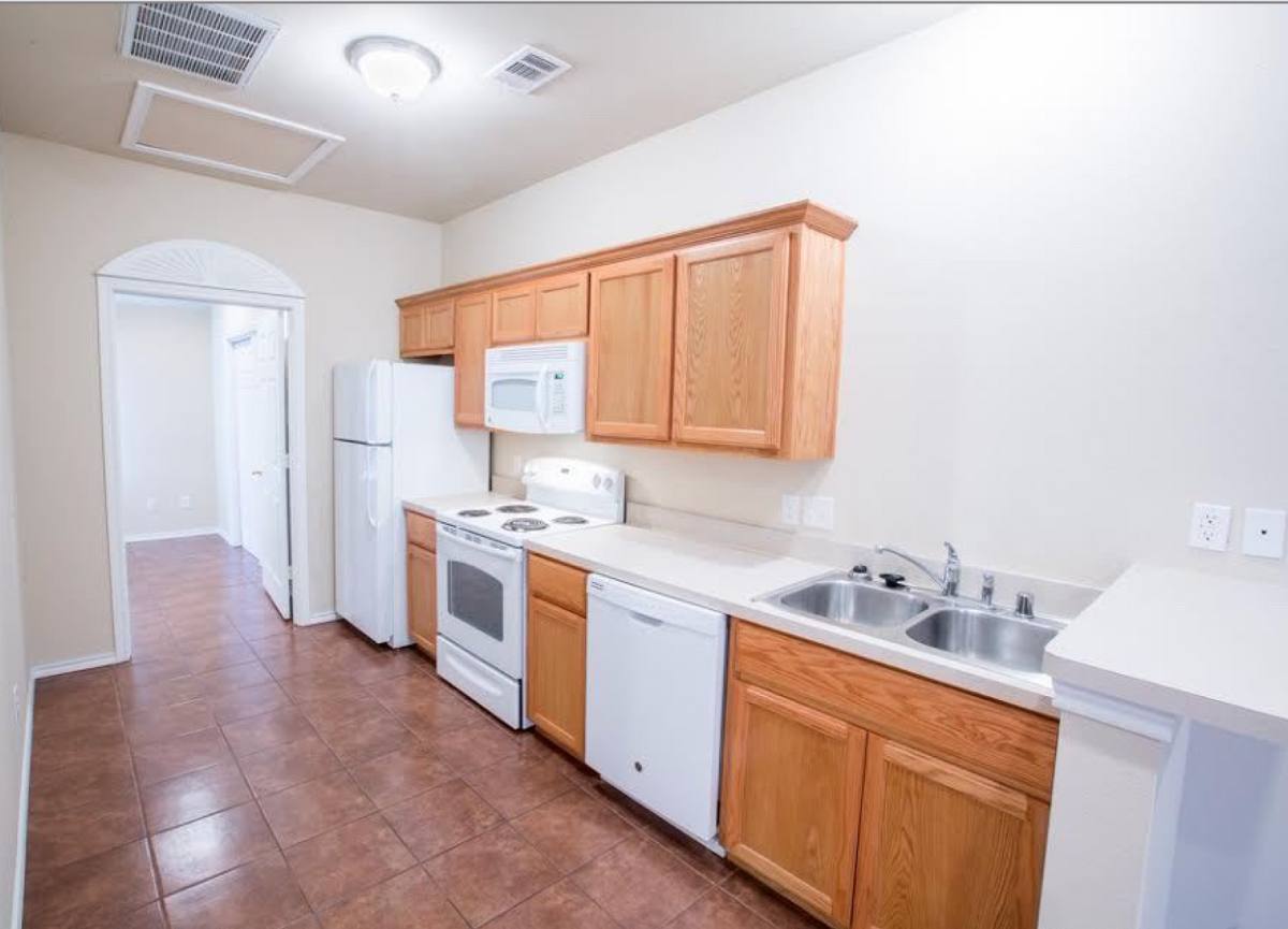 Apartment for rent at 2408 Bryan St, Commerce, TX 75428