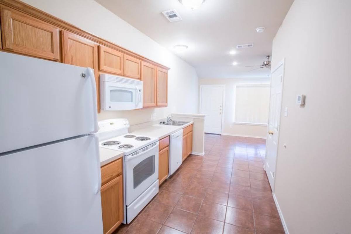 Apartment for rent at 2408 Bryan St, Commerce, TX 75428