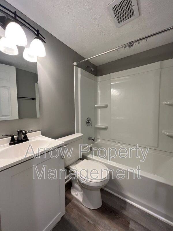 Apartment for rent at 1730 G St #2, Lincoln, NE 68508