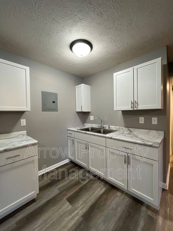 Apartment for rent at 1730 G St #2, Lincoln, NE 68508