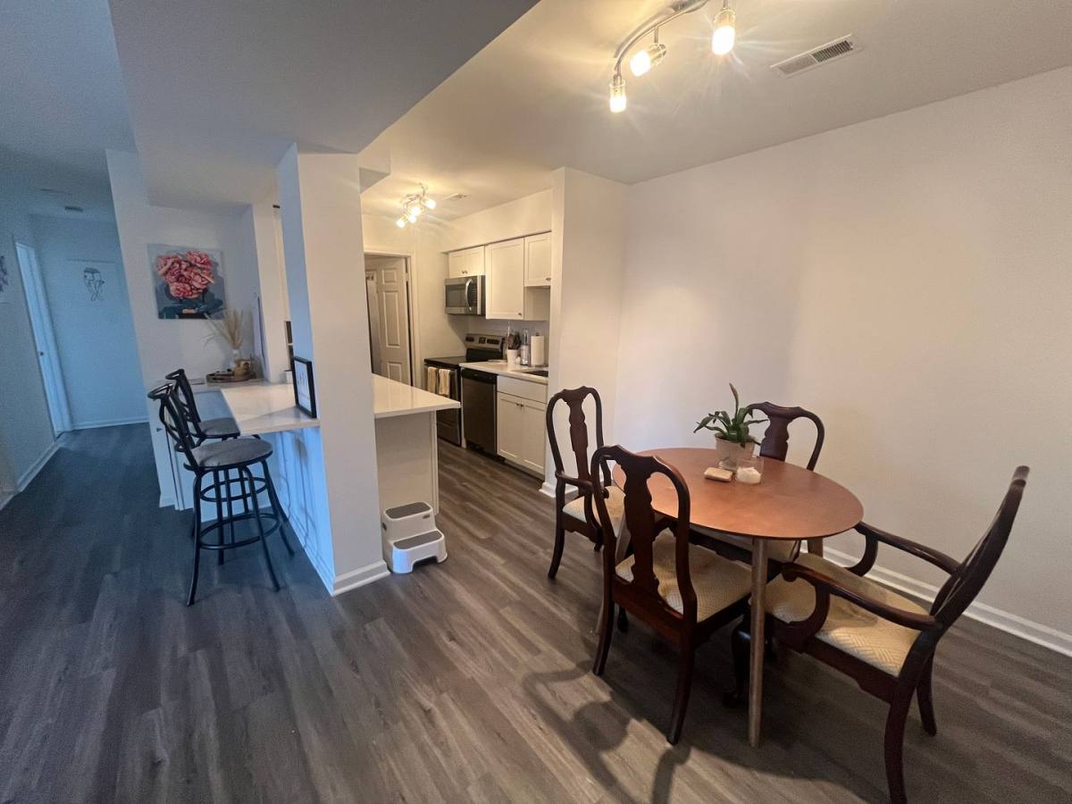 Apartment for rent at 1129 W Main St, Lansdale, PA 19446
