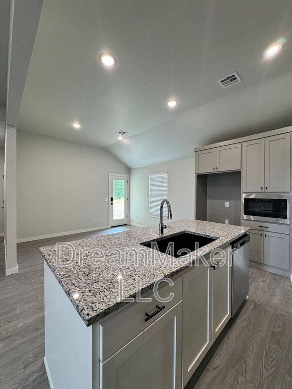 House for rent at 5176 Lily Lane, Washington, OK 73093