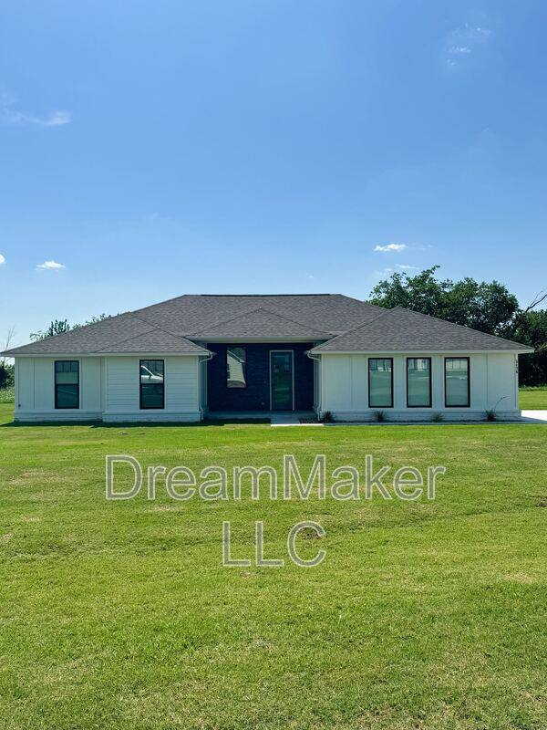 House for rent at 5176 Lily Lane, Washington, OK 73093
