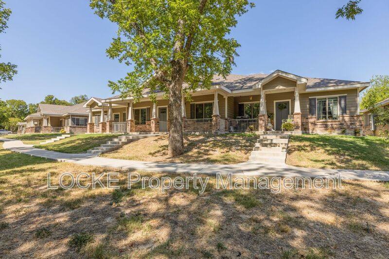House for rent at 509 Eureka St #200, Weatherford, TX 76086