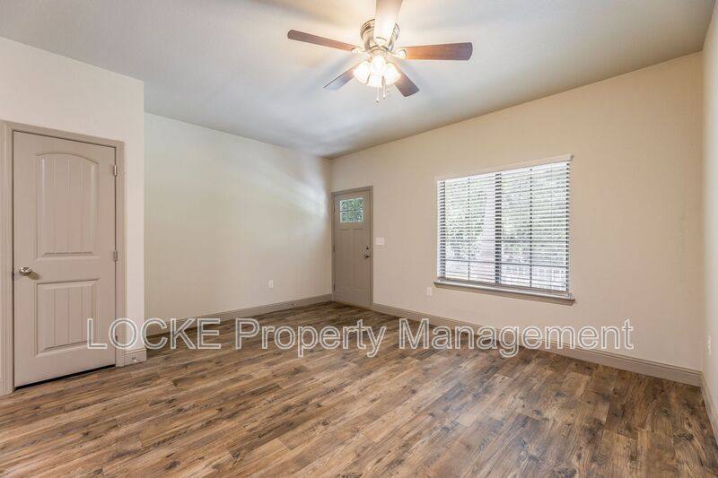 House for rent at 509 Eureka St #200, Weatherford, TX 76086
