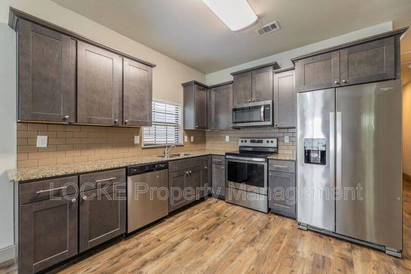 House for rent at 509 Eureka St #200, Weatherford, TX 76086