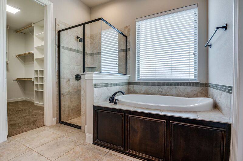 House for rent at 830 Cross Creek Dr, Waxahachie, TX 75167