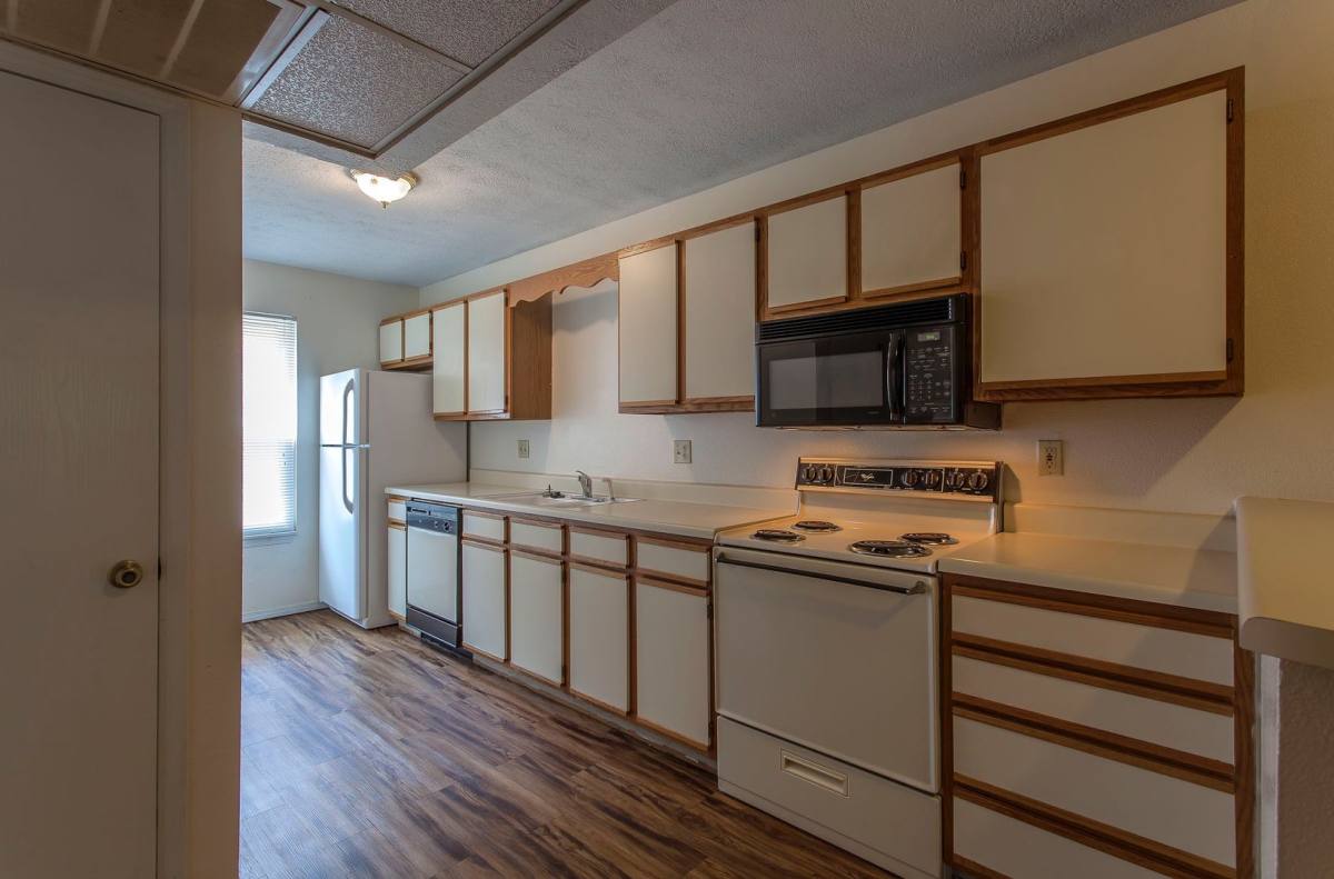 Apartment for rent at 1030 E Walnut St, Springfield, MO 65806