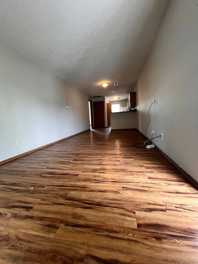 Apartment for rent at 1030 E Walnut St, Springfield, MO 65806