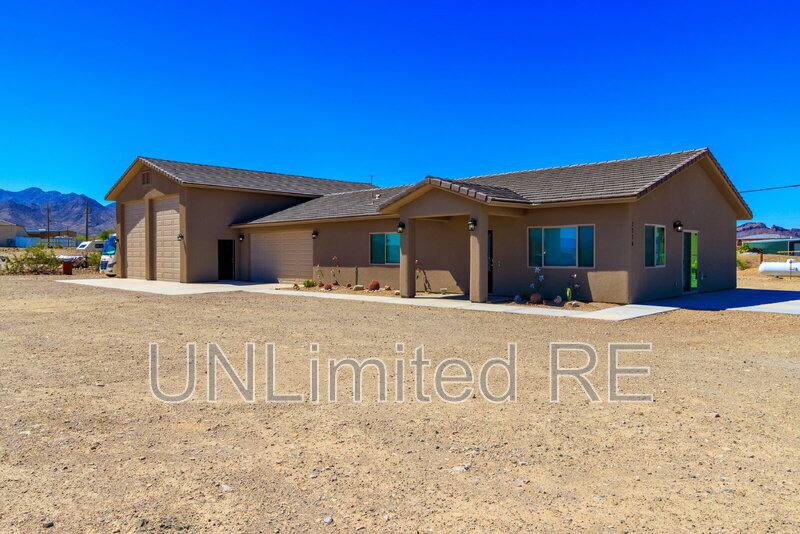 House for rent at 7756 Sierra Vista Dr, Lake Havasu City, AZ 86404