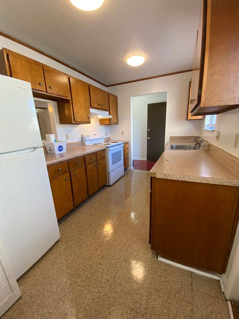 Townhouse for rent at 727 S Main St, Hinesville, GA 31313