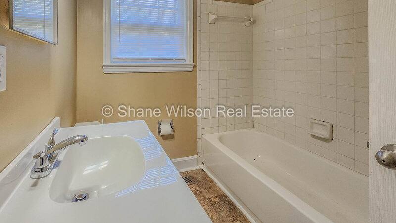 House for rent at 1005 Mountain View Dr, Rossville, GA 30741