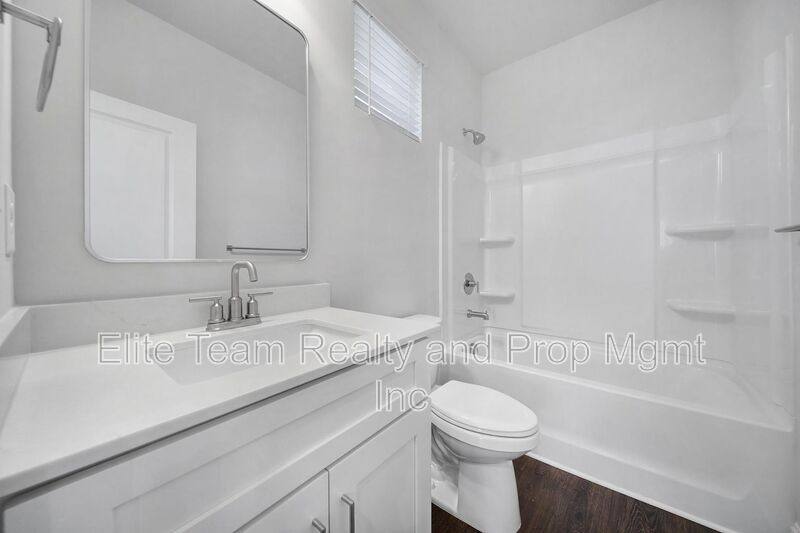 Townhouse for rent at 2432 Arty Ave, Charlotte, NC 28208
