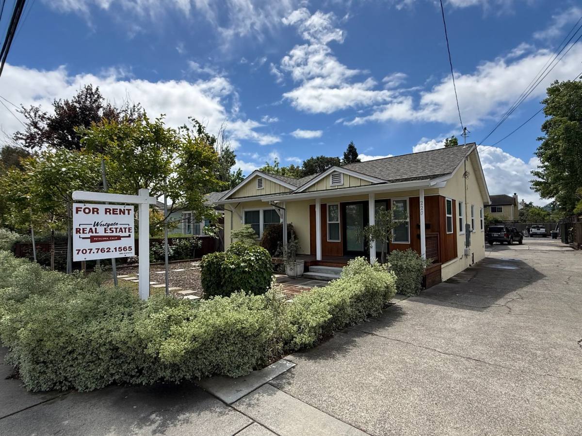 Apartment for rent at 220 Payran St, Petaluma, CA 94952