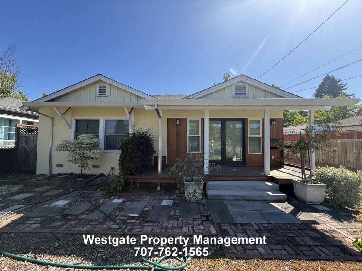 Apartment for rent at 220 Payran St, Petaluma, CA 94952