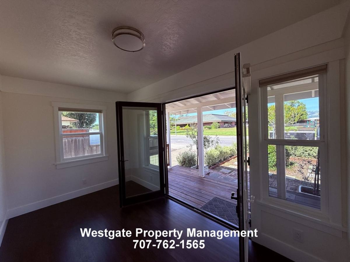 Apartment for rent at 220 Payran St, Petaluma, CA 94952