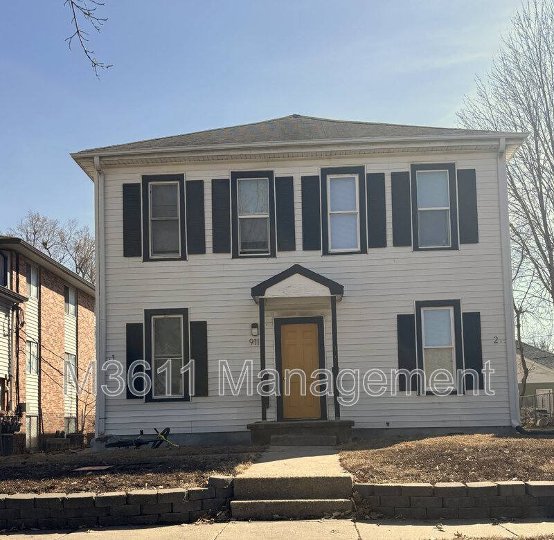 Apartment for rent at 911 Washington #3, Lincoln, NE 68508