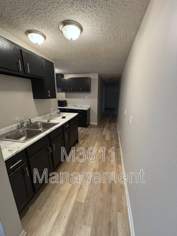 Apartment for rent at 911 Washington #3, Lincoln, NE 68508