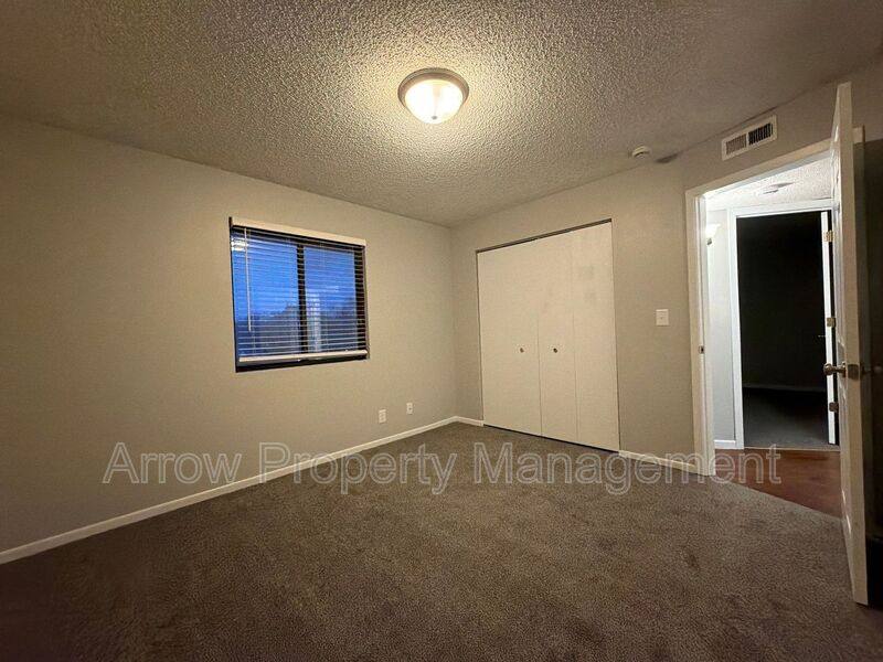 Apartment for rent at 3405 Holdrege St #308, Lincoln, NE 68503