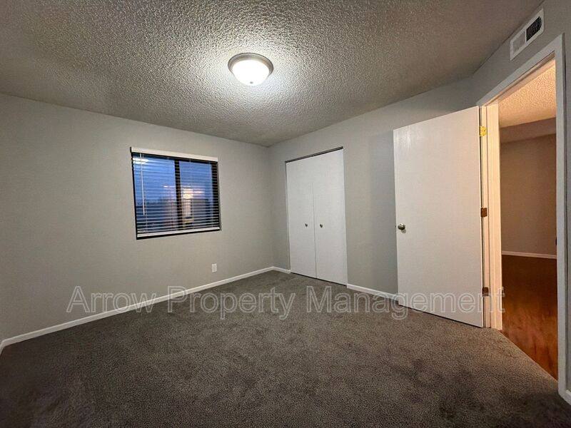 Apartment for rent at 3405 Holdrege St #308, Lincoln, NE 68503