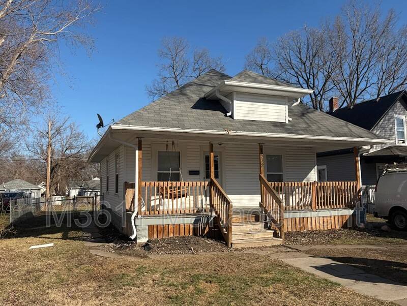 House for rent at 1532 Whittier St, Lincoln, NE 68503