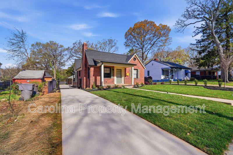 House for rent at 1838 Merriman Ave, Charlotte, NC 28203
