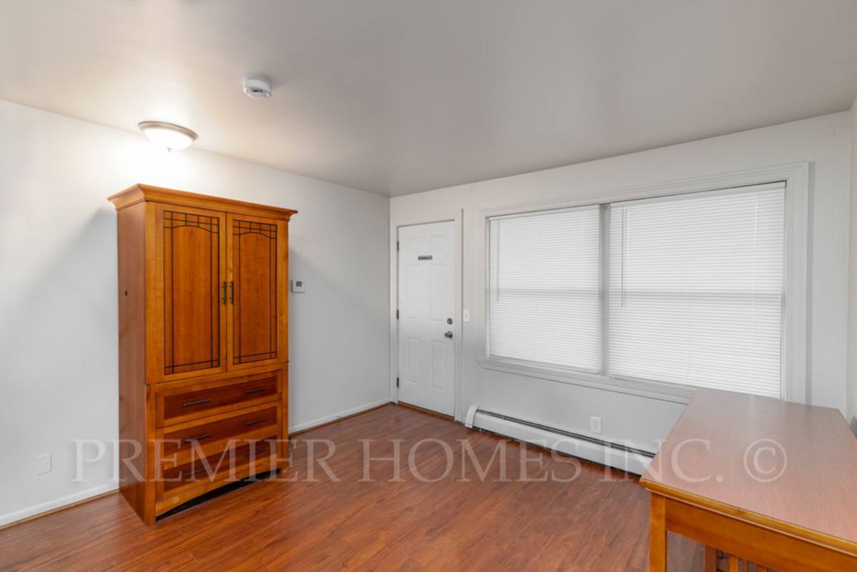 Apartment for rent at 714 S Wooster Ave, Strasburg, OH 44680
