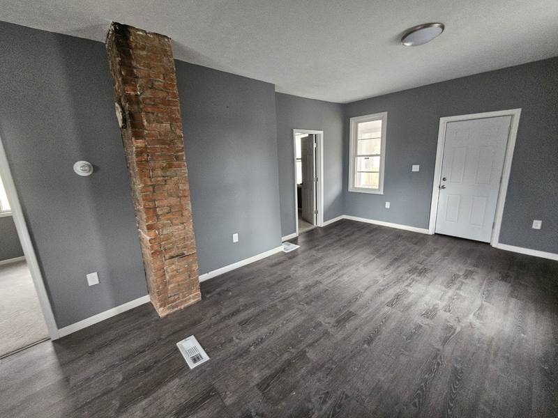 Apartment for rent at 7040 Roy Ave #DOWN, Cleveland, OH 44104