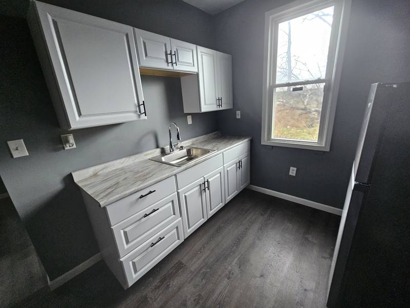 Apartment for rent at 7040 Roy Ave #DOWN, Cleveland, OH 44104