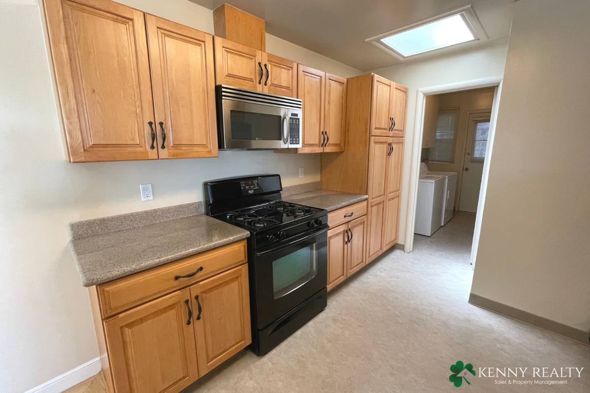 Apartment for rent at 81 - 83 Elm St, San Carlos, CA 94070
