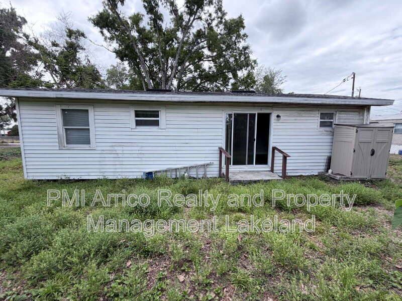House for rent at 815 N Davis Ave, Lakeland, FL 33815