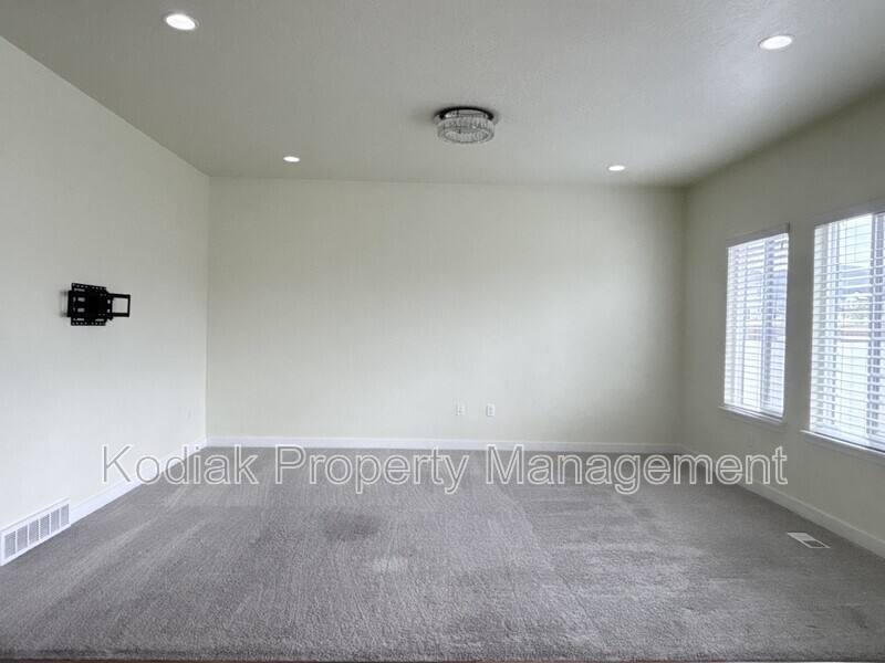 House for rent at 12724 S Quail Lake Dr, Herriman, UT 84096