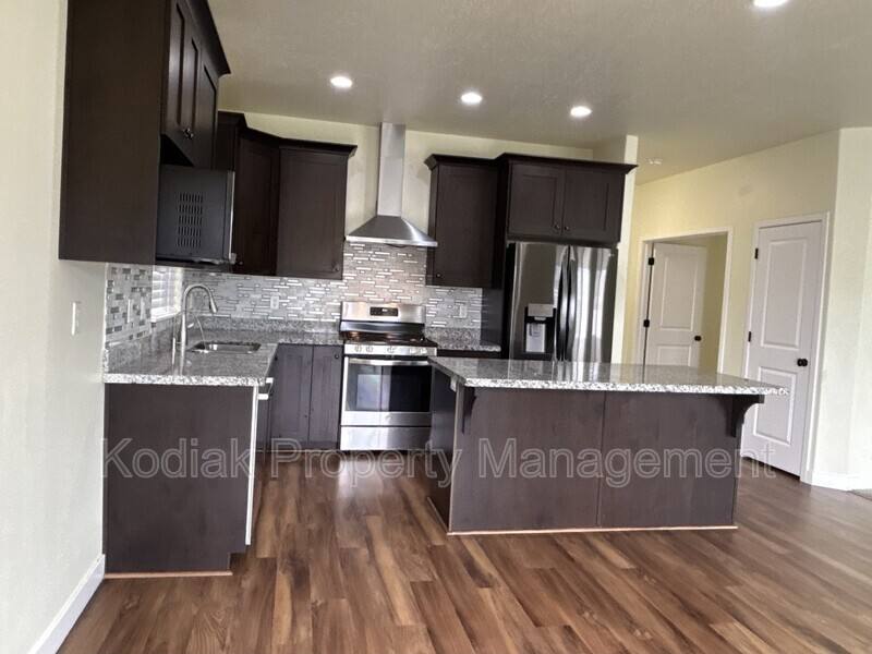 House for rent at 12724 S Quail Lake Dr, Herriman, UT 84096