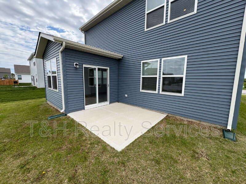 House for rent at 6831 Orchard Run Circle, Whitestown, IN 46075
