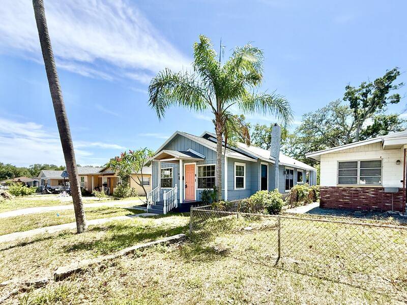 House for rent at 2425 Auburn St S, Saint Petersburg, FL 33712