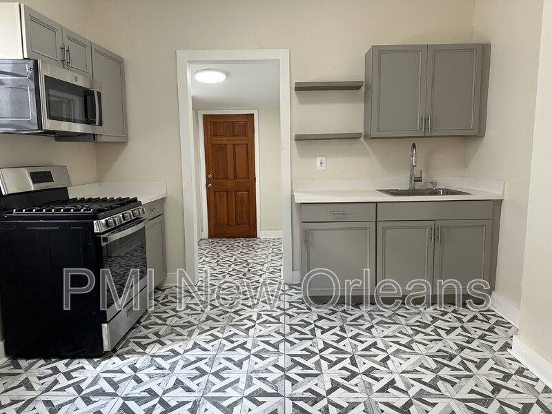 Apartment for rent at 2427 Rousseau St, New Orleans, LA 70130