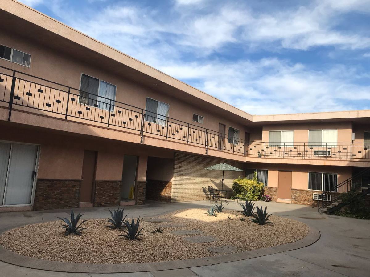 Apartment for rent at 24913-24925-24933 Walnut St, Newhall, CA 91321