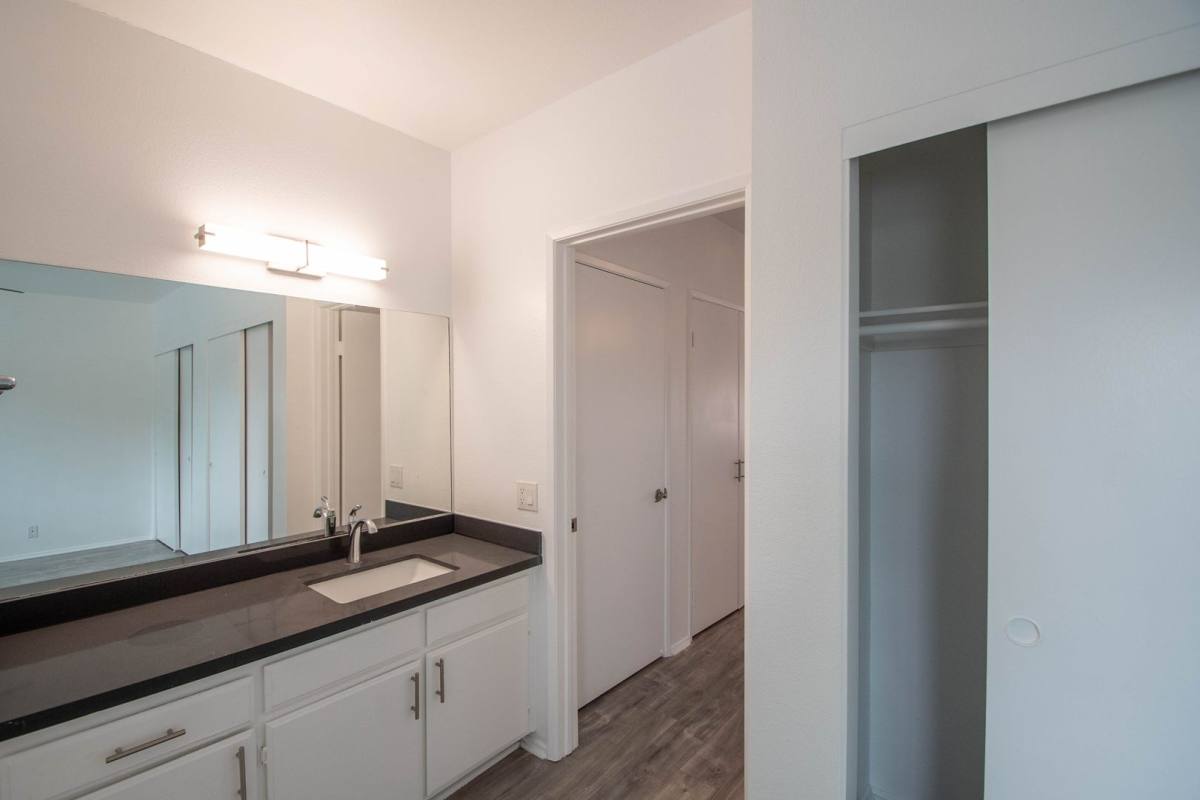 Apartment for rent at 24913-24925-24933 Walnut St, Newhall, CA 91321