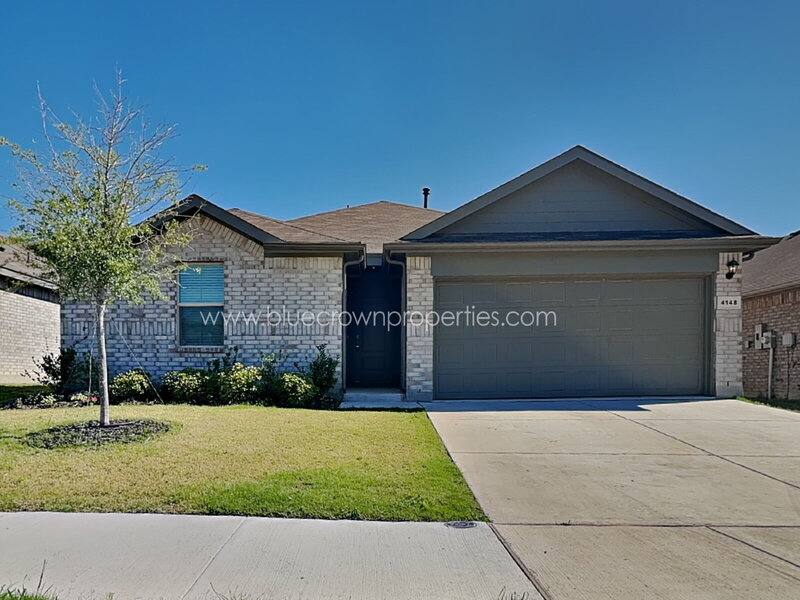 House for rent at 4148 Crooked Bend Dr, Crowley, TX 76036