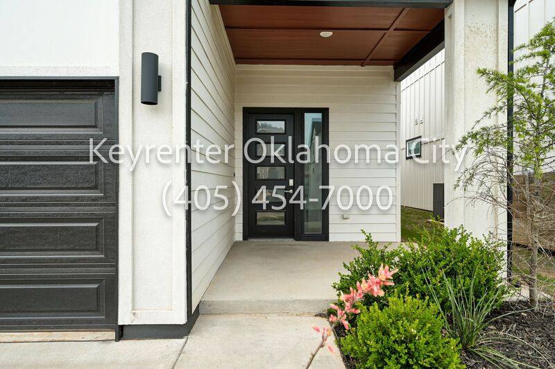House for rent at 2544 NW 130th St, Oklahoma City, OK 73120
