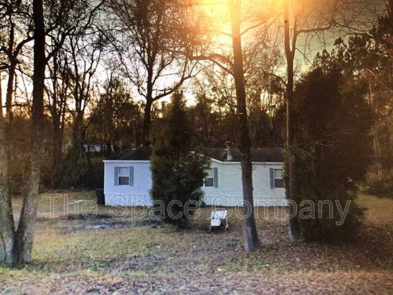 House for rent at 255 Mitton Rd, Moncks Corner, SC 29461