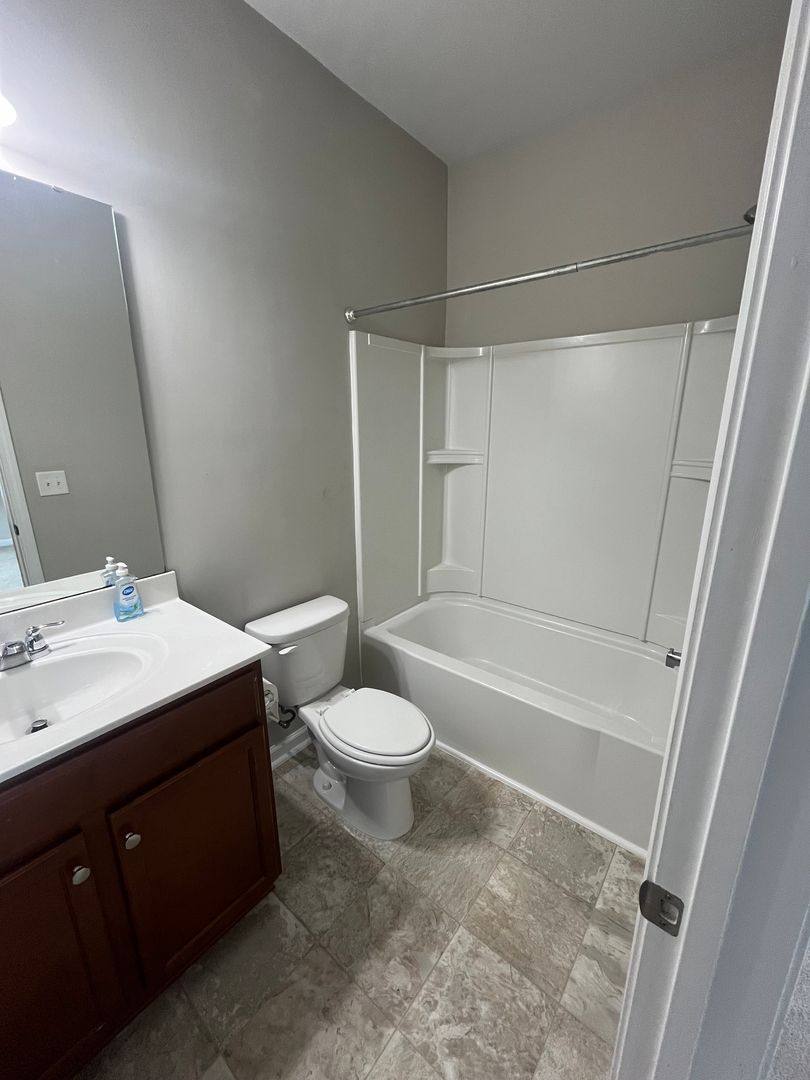 Townhouse for rent at 1423 Salem Creek Dr, Apex, NC 27502