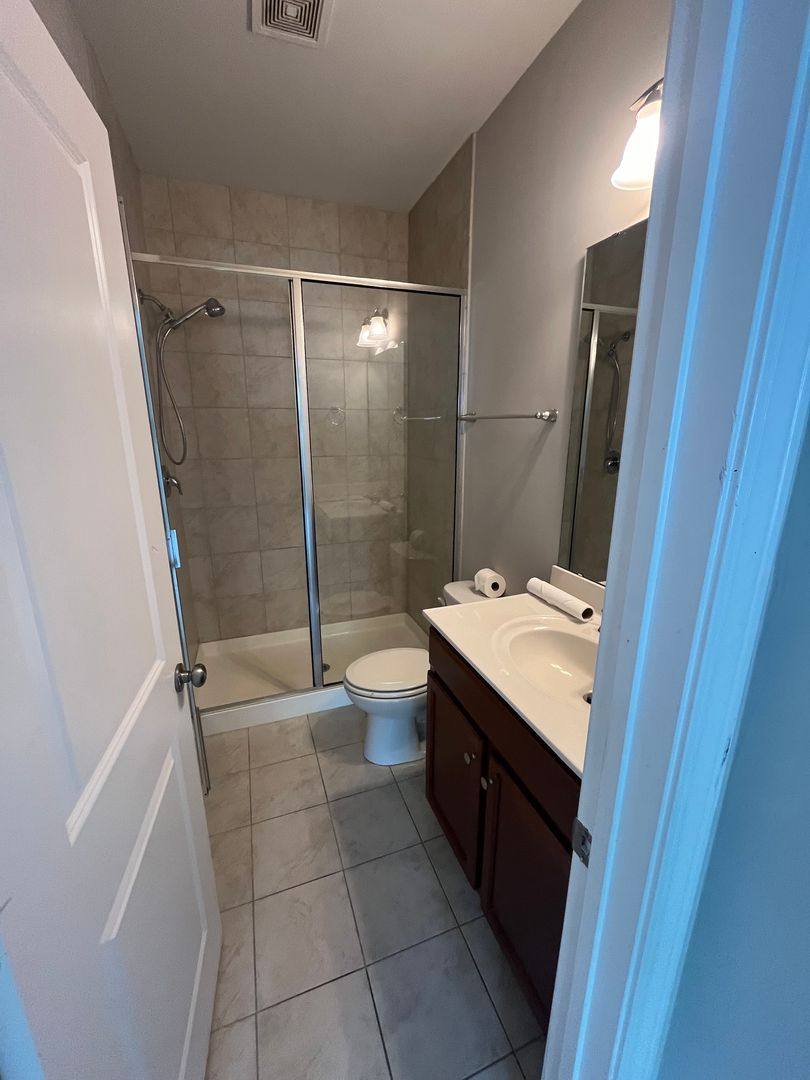 Townhouse for rent at 1423 Salem Creek Dr, Apex, NC 27502