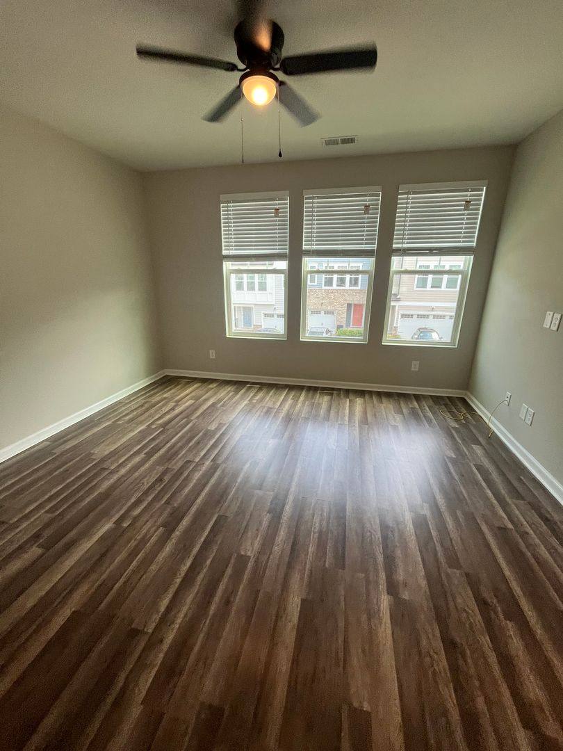 Townhouse for rent at 1423 Salem Creek Dr, Apex, NC 27502